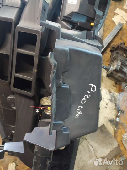 Торпеда в сборе на Kia Picanto 1