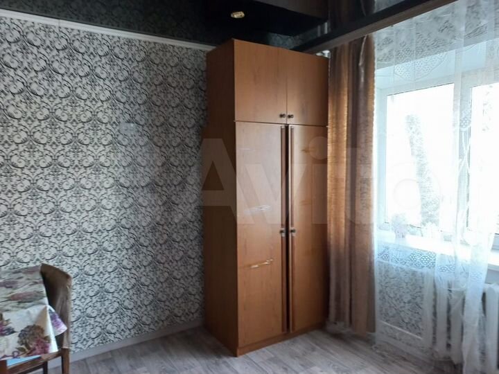 Комната 18 м² в > 9-к., 2/5 эт.