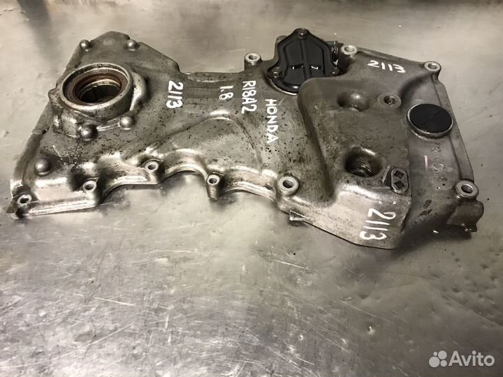 Передняя крышка двс R18A R20A Honda Civic Accord