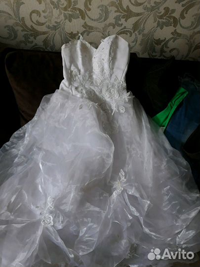 Платье свадебное 44р