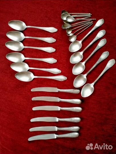 Сервиз чайный книги ложки