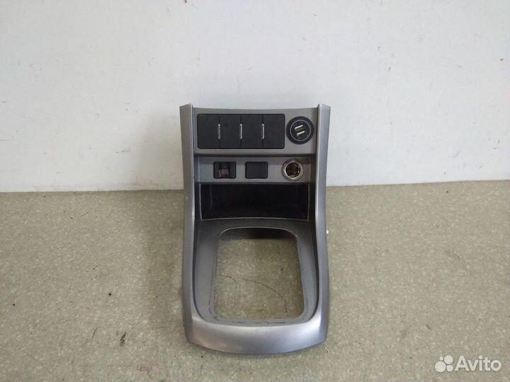 Консоль Geely emgrand EC7 2008