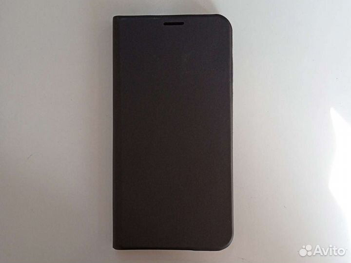 Чехол-книжка на iPhone 11