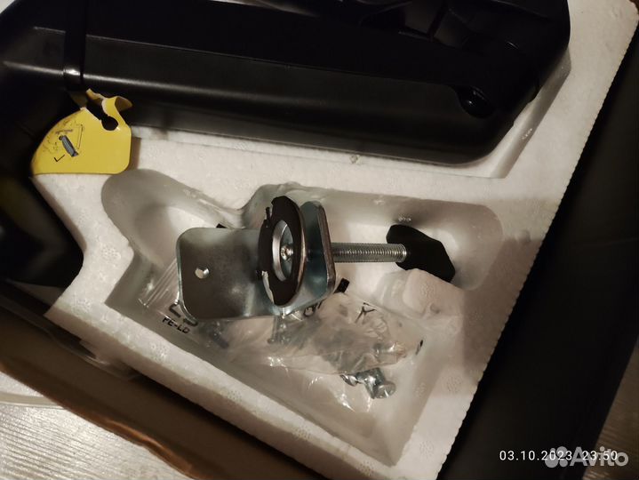 Кронштейн для монитора onkron g80