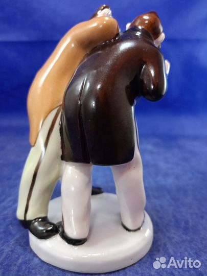 Фарфоровая статуэтка Бобчинский и Добчинский лфз Г