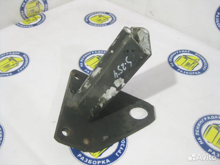 Кронштейн крепления диффузора 1485902 scania, P,G
