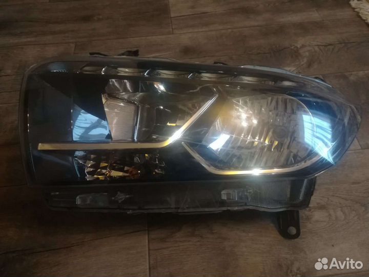 Фара на LADA x-ray