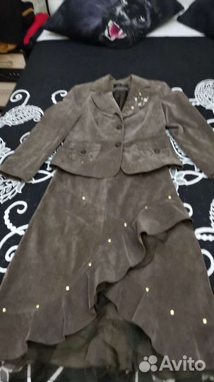 Костюм женский с юбкой 46 48