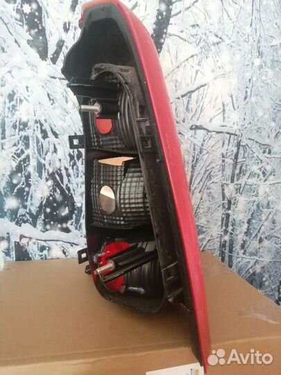 Задний фонарь на renault logan 1