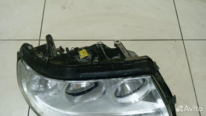 Фара правая стекло УАЗ Патриот
