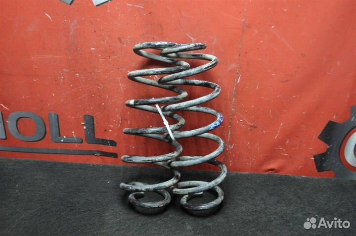 Пружина задняя Toyota Prius ZVW30 2ZR-FXE 2012