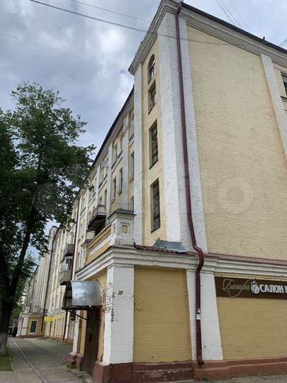 Комната 10,6 м² в 2-к., 2/5 эт.