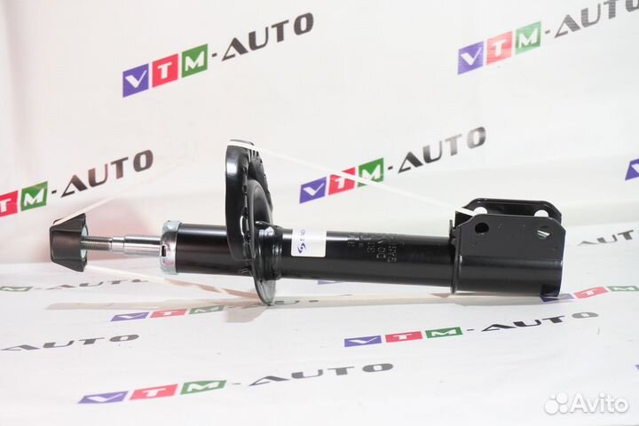 Амортизатор передний Renault Duster