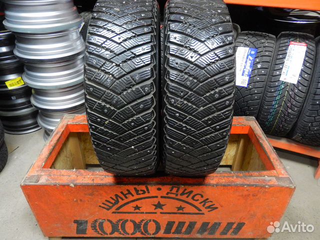 Goodyear UltraGrip Ice Arctic SUV 215/65 R17