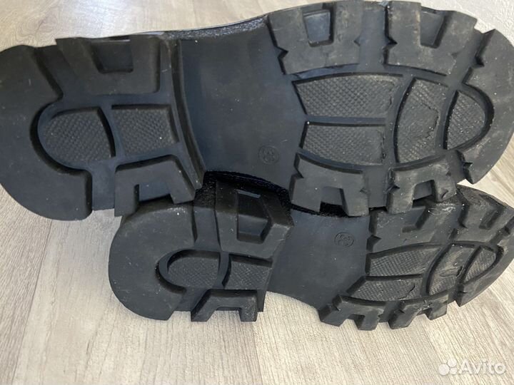 Ботинки осенние