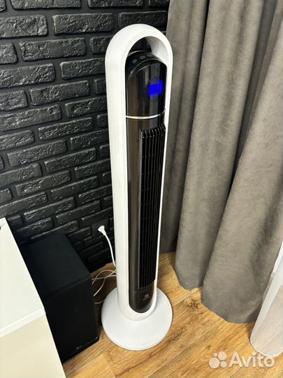 Вентилятор напольный electrolux eft-1110i