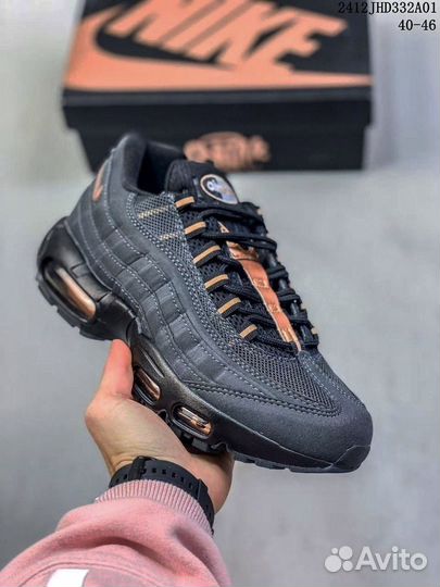 Кроссовки Nike X Syna World