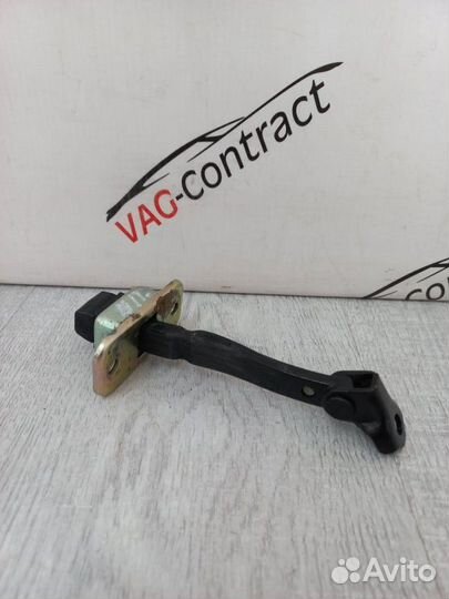 Ограничитель двери передний левый Lifan X50 2014