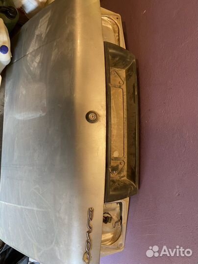 Крышка багажника волга 31105