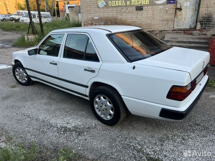 Mercedes-Benz W124 2.3 МТ, 1986, 130 000 км