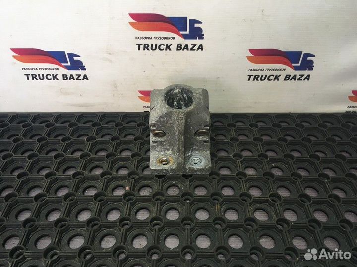 21213202 Кронштейн крыла заднего