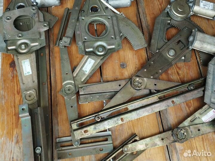 Стеклоподъемник