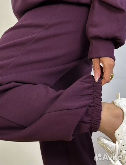 Спортивный костюм женский