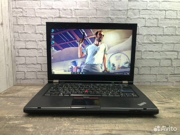 Ноутбуки с витрин, закрытых офисов и не только