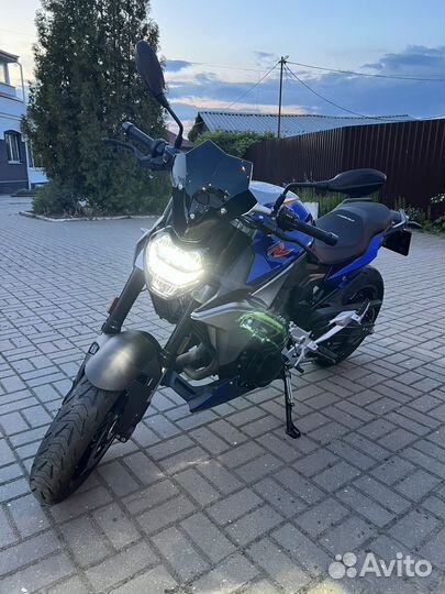 BMW F900r