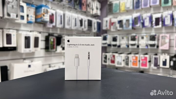 Кабель Apple Lightning to 3.5 jack 1.2m White