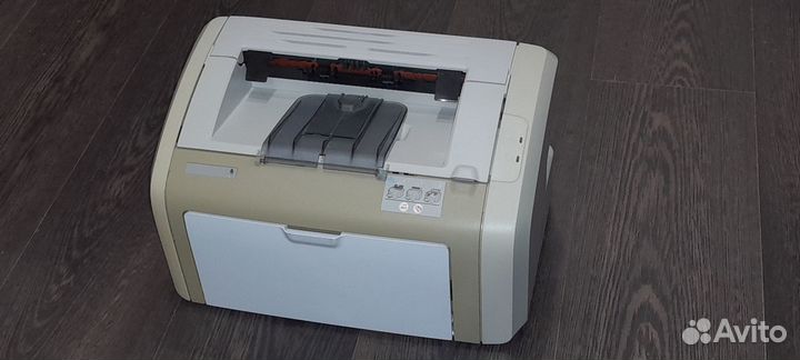 Принтер HP 1020