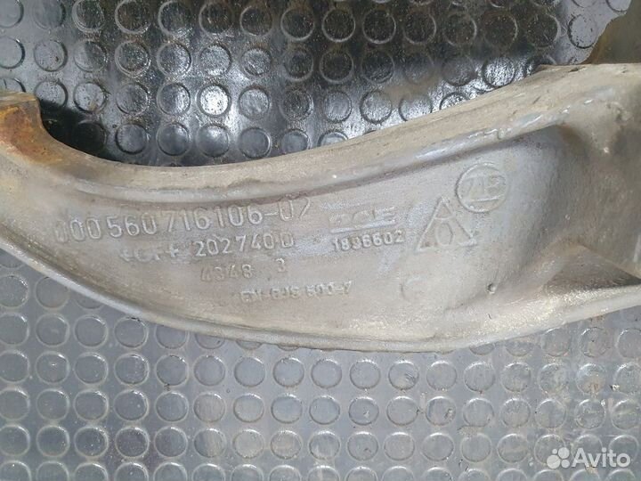 1896602 Кронштейн пневморессоры правый Daf XF106