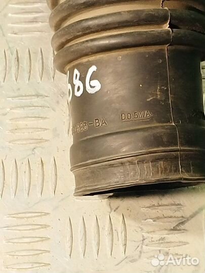 Патрубок воздушного фильтра Ford Mondeo 1995