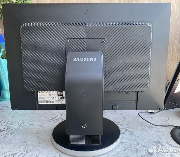 Монитор Samsung 22 дюйма