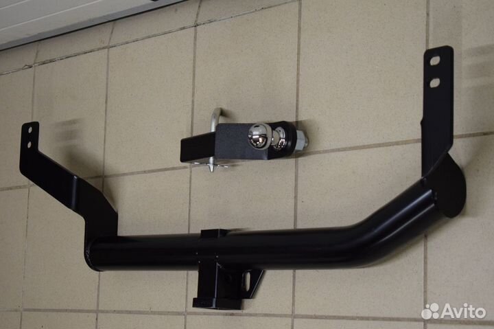 Toyota LC 200 фаркоп тсу новый