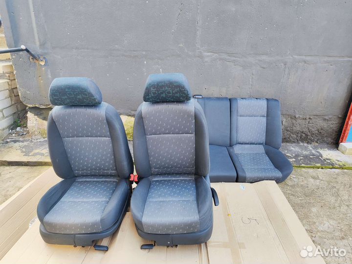 Сиденья Шкода 2005