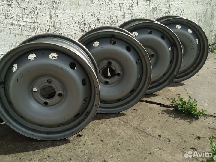 Штампампованные диски r 15 4 x 100