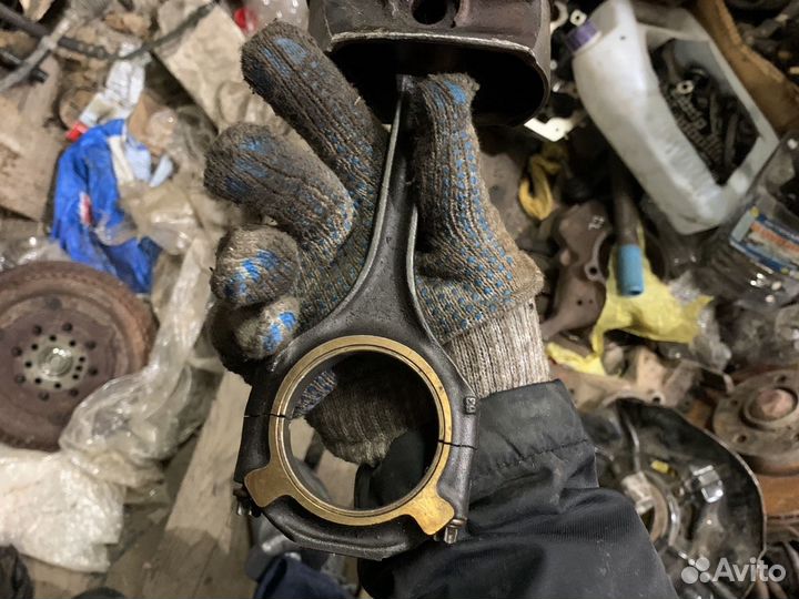 Шатун Мерседес 272 мотор 3.5л