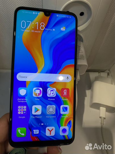 Смартфон бу Huawei P30 lite