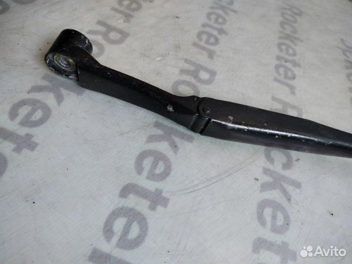 Поводок дворника левый Hyundai Elantra XD 2003