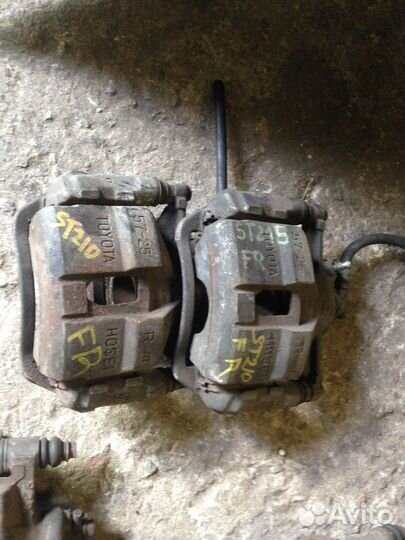 Суппорт Toyota Carina Caldina vista F R