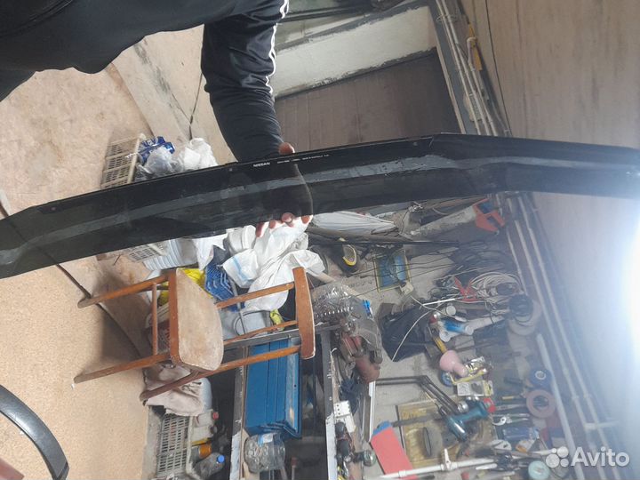 Мухобойка на nissan тирано