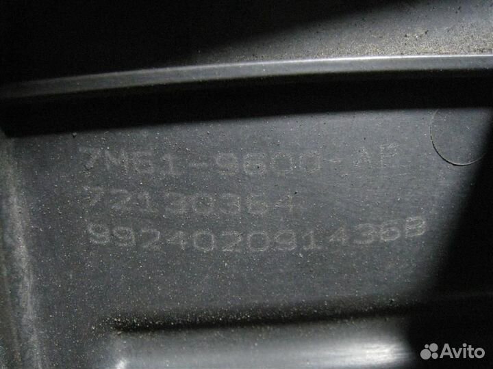 Корпус воздушного фильтра Ford Focus 2 (CB4) 2009