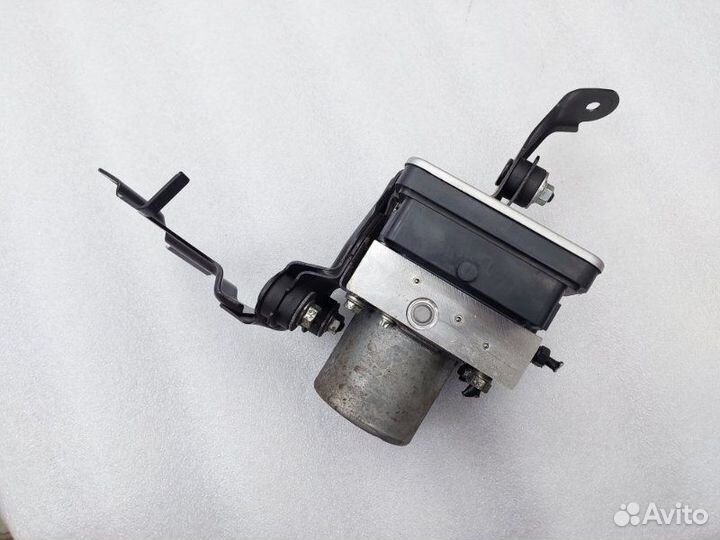 Блок ABS Toyota Camry XV70 A25afks 2021