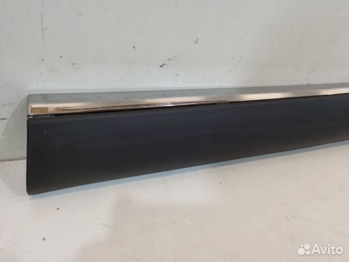 Накладка двери передняя правая Lexus Rx 3