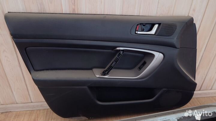 Дверь передняя левая Subaru Outback BP9