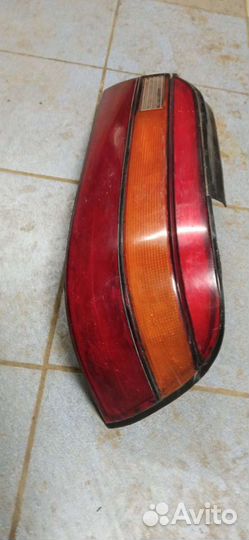 Vista SV30 фонарь задний правый/Центральный