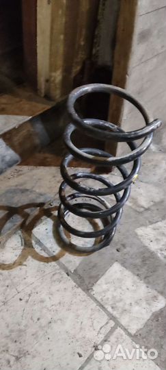 Пружина подвески передняя HR-V