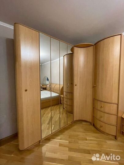 Спальный гарнитур