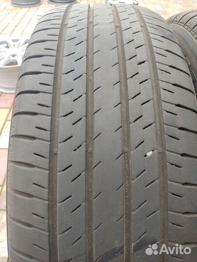 Bridgestone Dueler H/L 33 225/60 R18